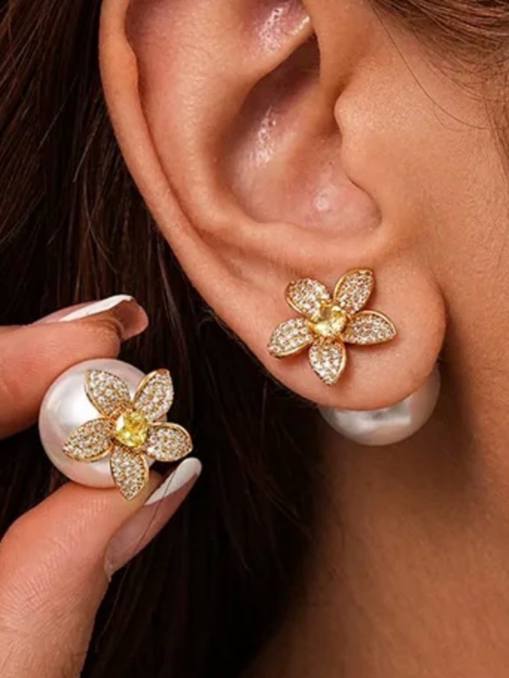 Pearl Flower Crystal Earrings
